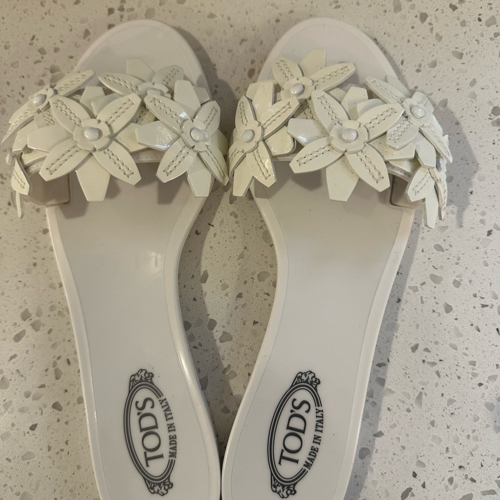 TOD'S Women's White Floral Sandals